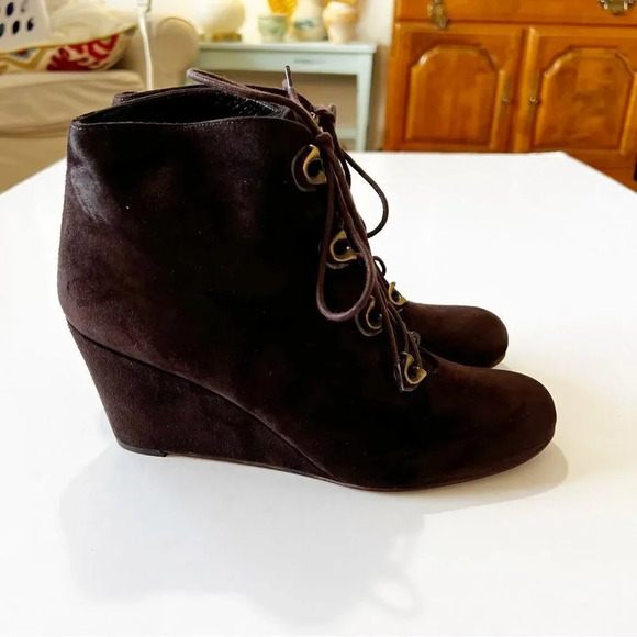 Stuart Weitzman Dark Brown Suede Lace Up Wedge‎ Ankle Boot Women’s Size 10 Fall - Picture 11 of 11